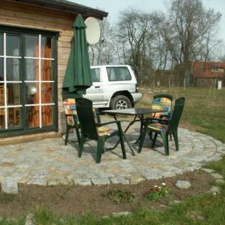 Blockhausferien Im Gruenen * Horst (Mecklenburg-Vorpommern)